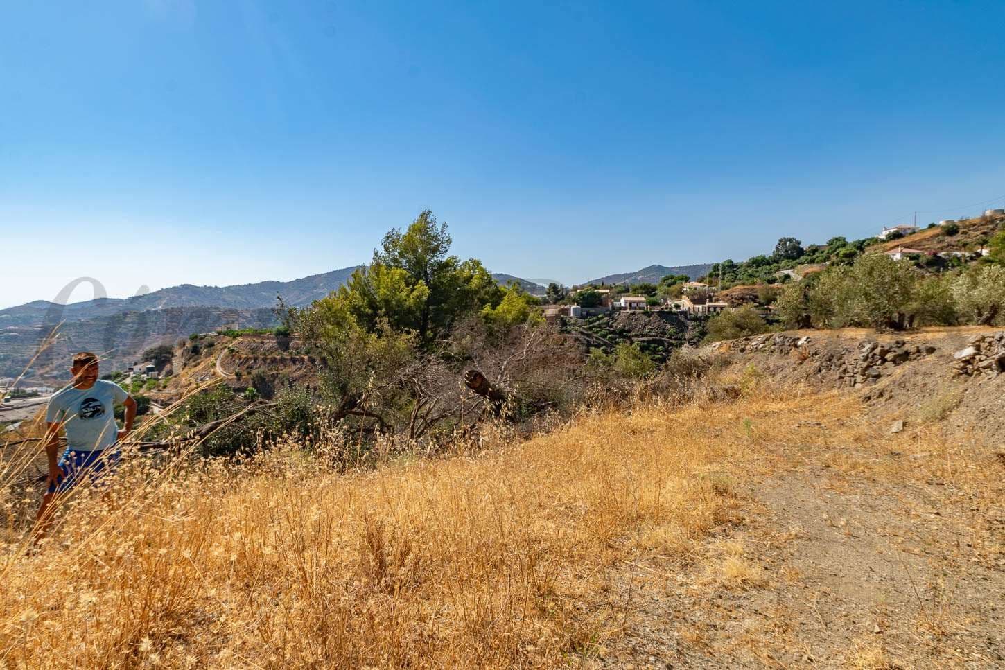 Photo 3 sur 11 — Terrain Rustique à Torrox · Torrox