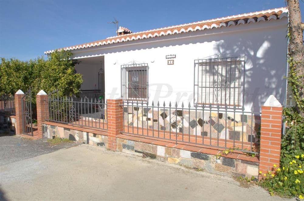 Maison de Campagne à Sayalonga · Sayalonga