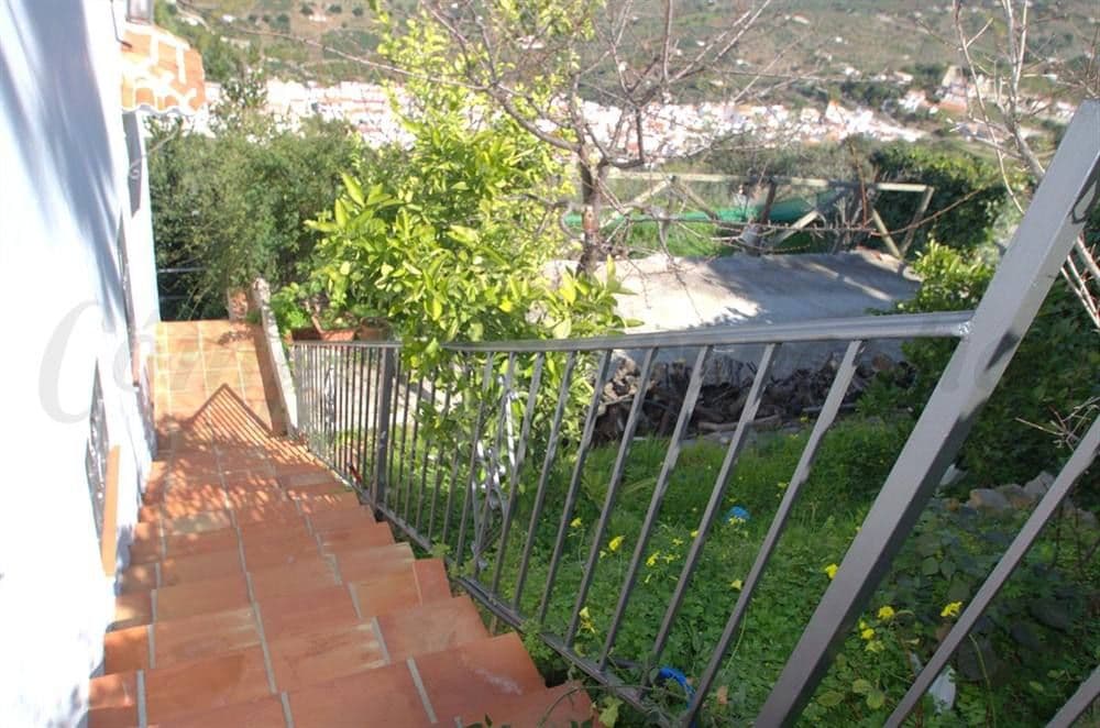 Photo 3 sur 17 — Maison de Campagne à Sayalonga · Sayalonga