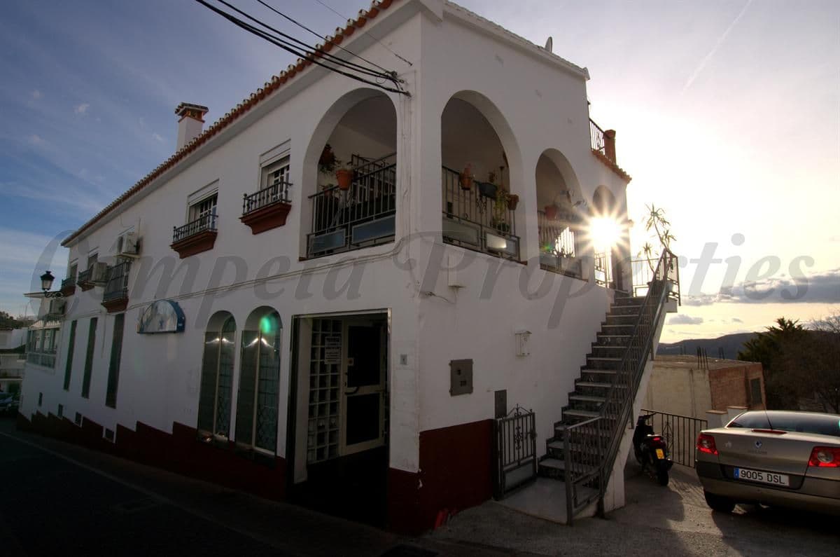 Local Commercial à Cómpeta · Cómpeta