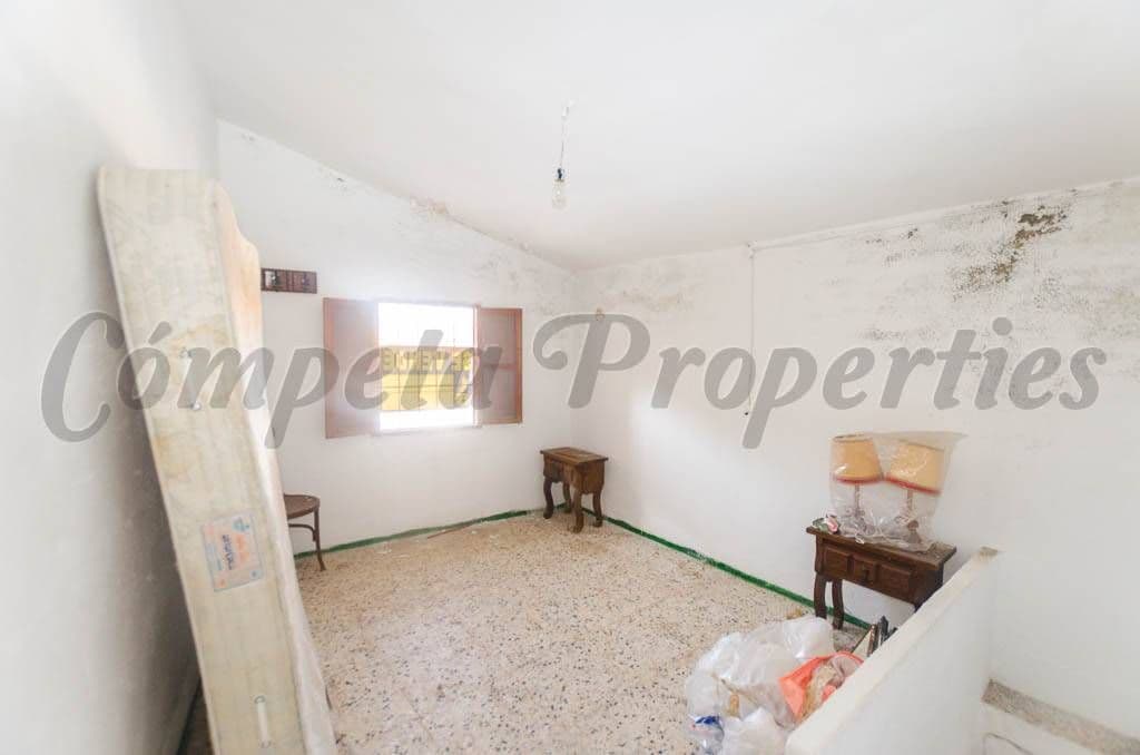 Photo 3 sur 7 — Maison à Sedella · Sedella