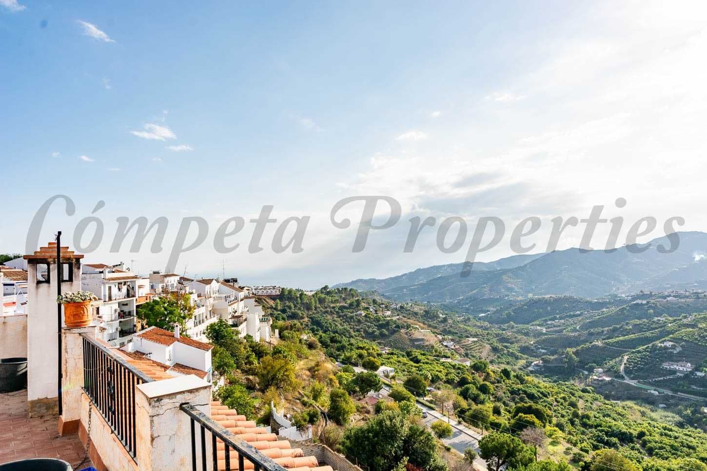 Maison à Frigiliana · Frigiliana
