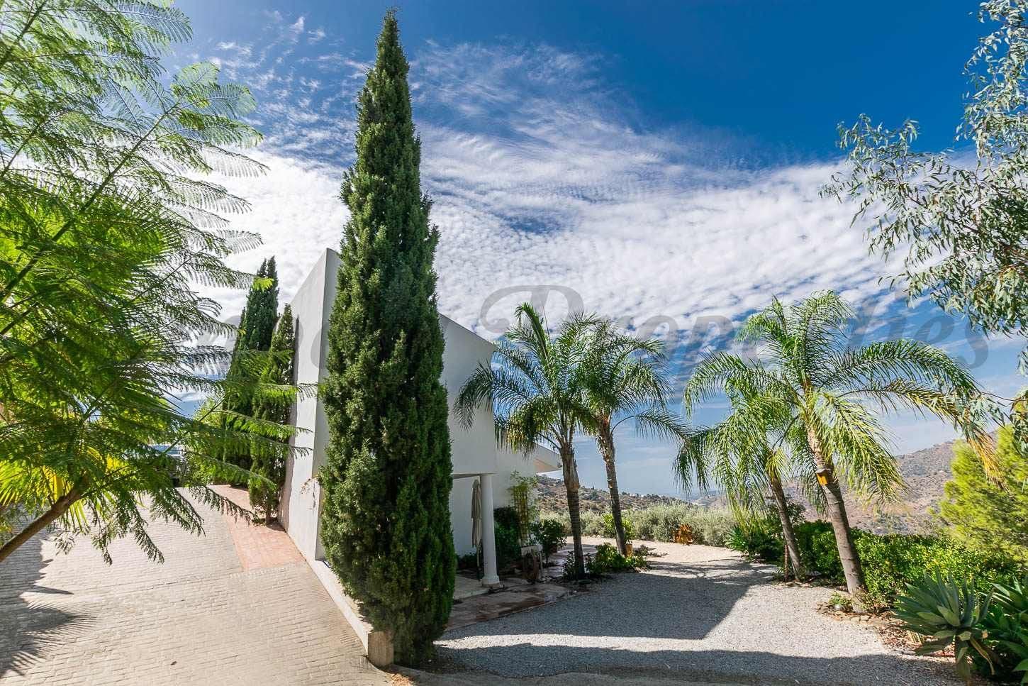 Maison de Campagne à Sayalonga · Sayalonga