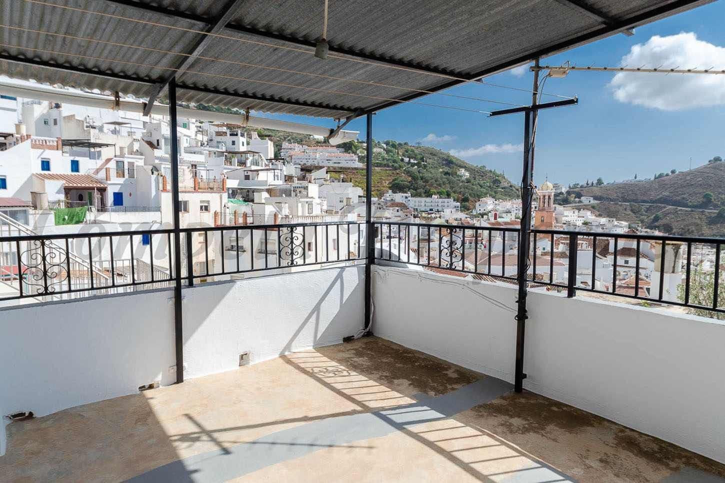 Foto 3 de 16 — Casa en Cómpeta · Cómpeta