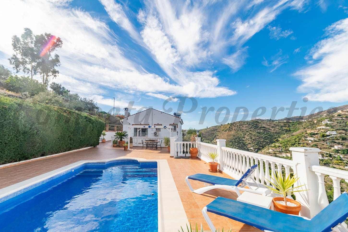 Photo 3 sur 27 — Maison de Campagne à Torrox · Torrox