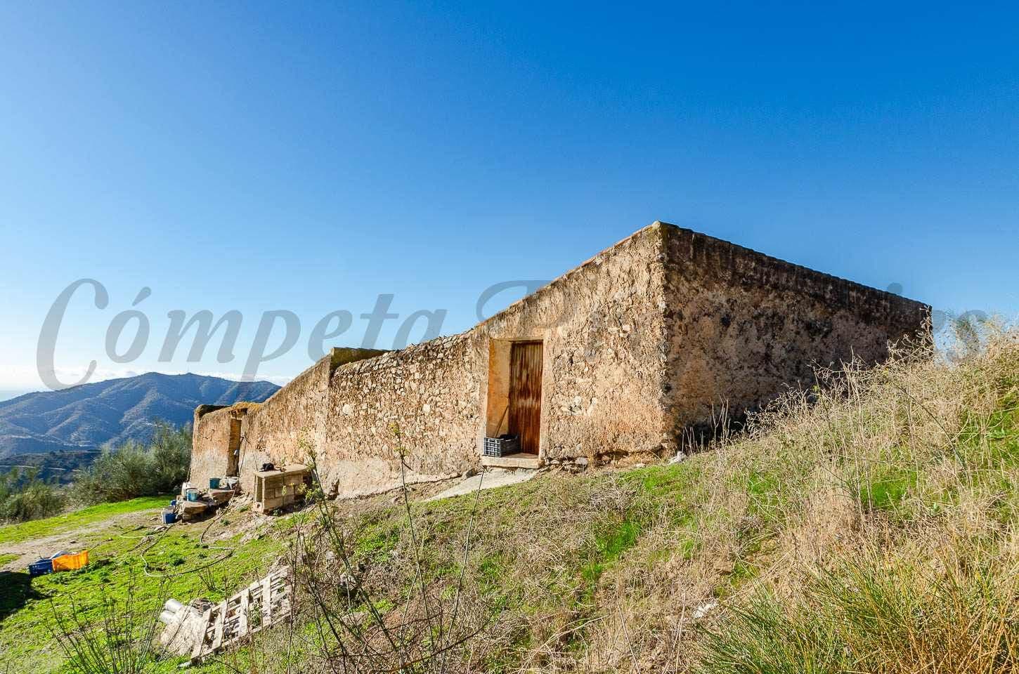 Maison de Campagne à Sedella · Sedella