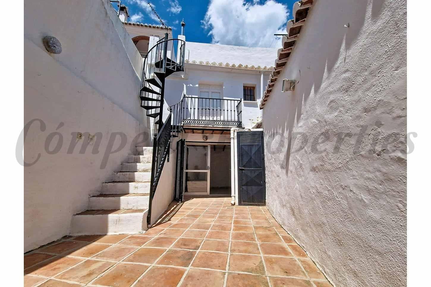 Casa en Sedella · Sedella